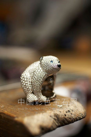 中国彩色宝石网、童趣中的奢华 萧邦动物系列珠宝